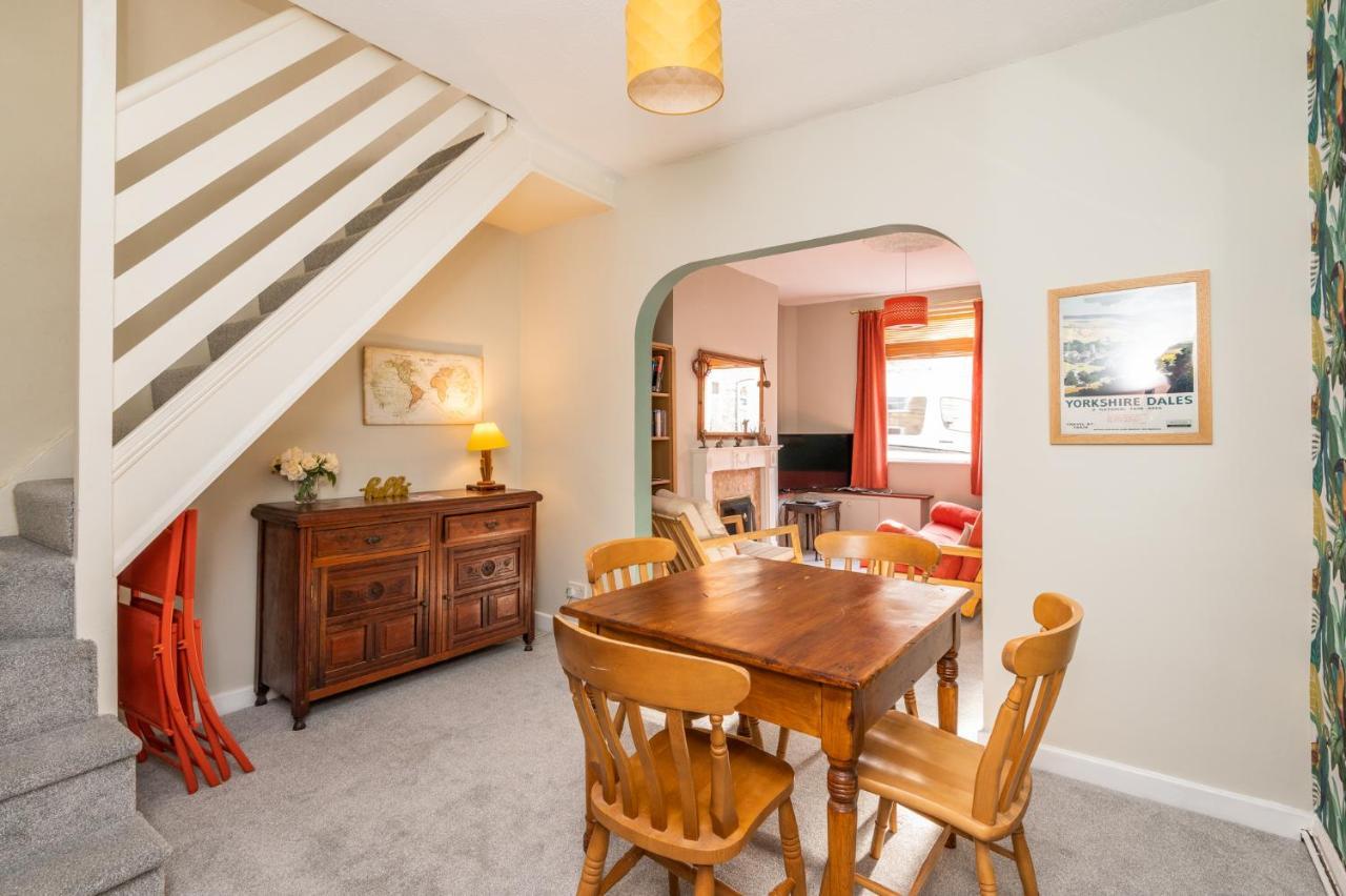Cosy & Central Victorian House - Pass The Keys York Exterior photo