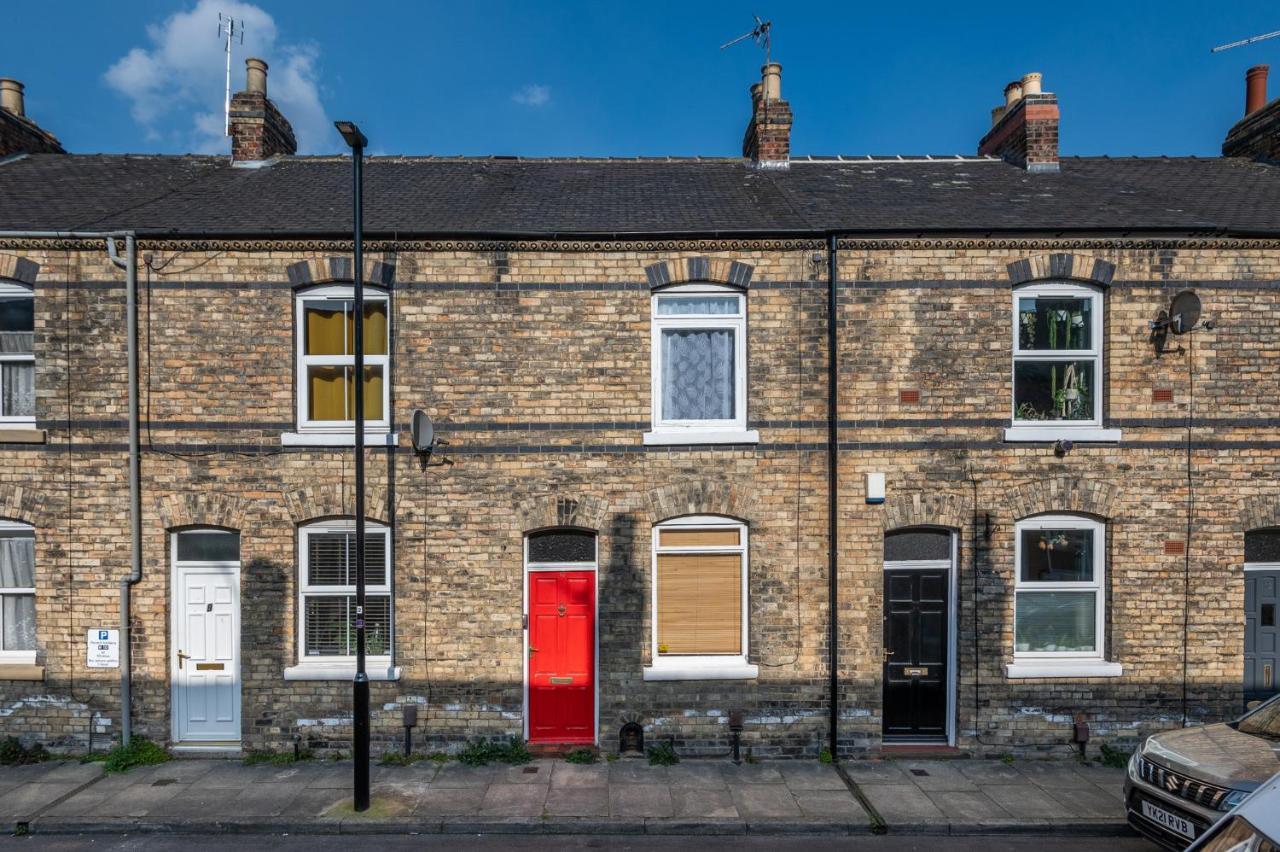 Cosy & Central Victorian House - Pass The Keys York Exterior photo
