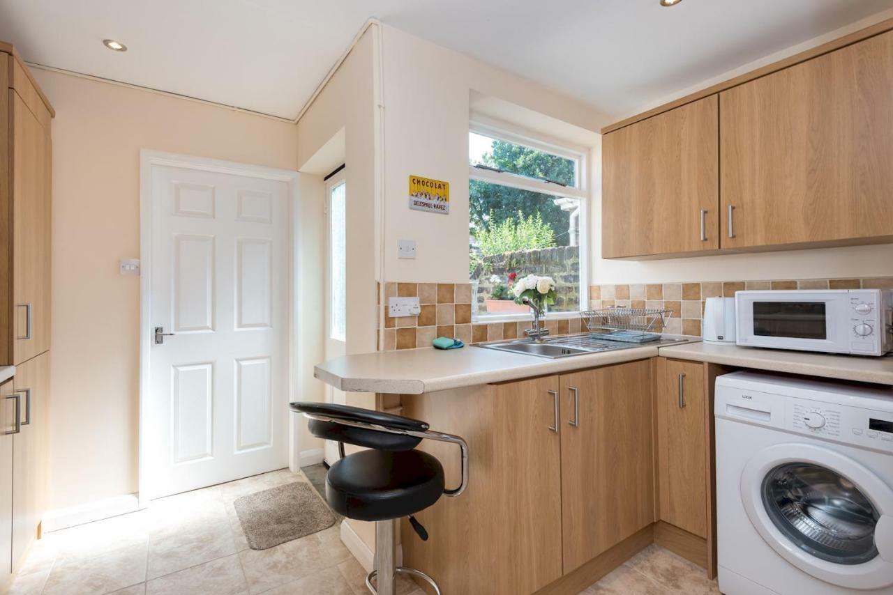 Cosy & Central Victorian House - Pass The Keys York Exterior photo